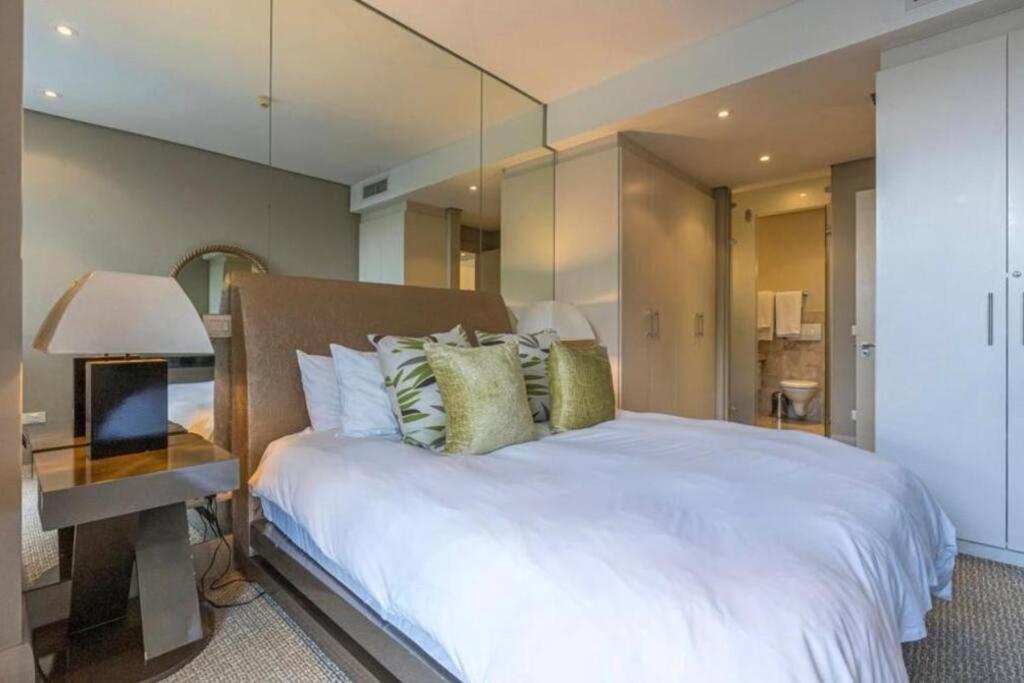 Luxury Villa In V&A Waterfront Kaapstad Buitenkant foto